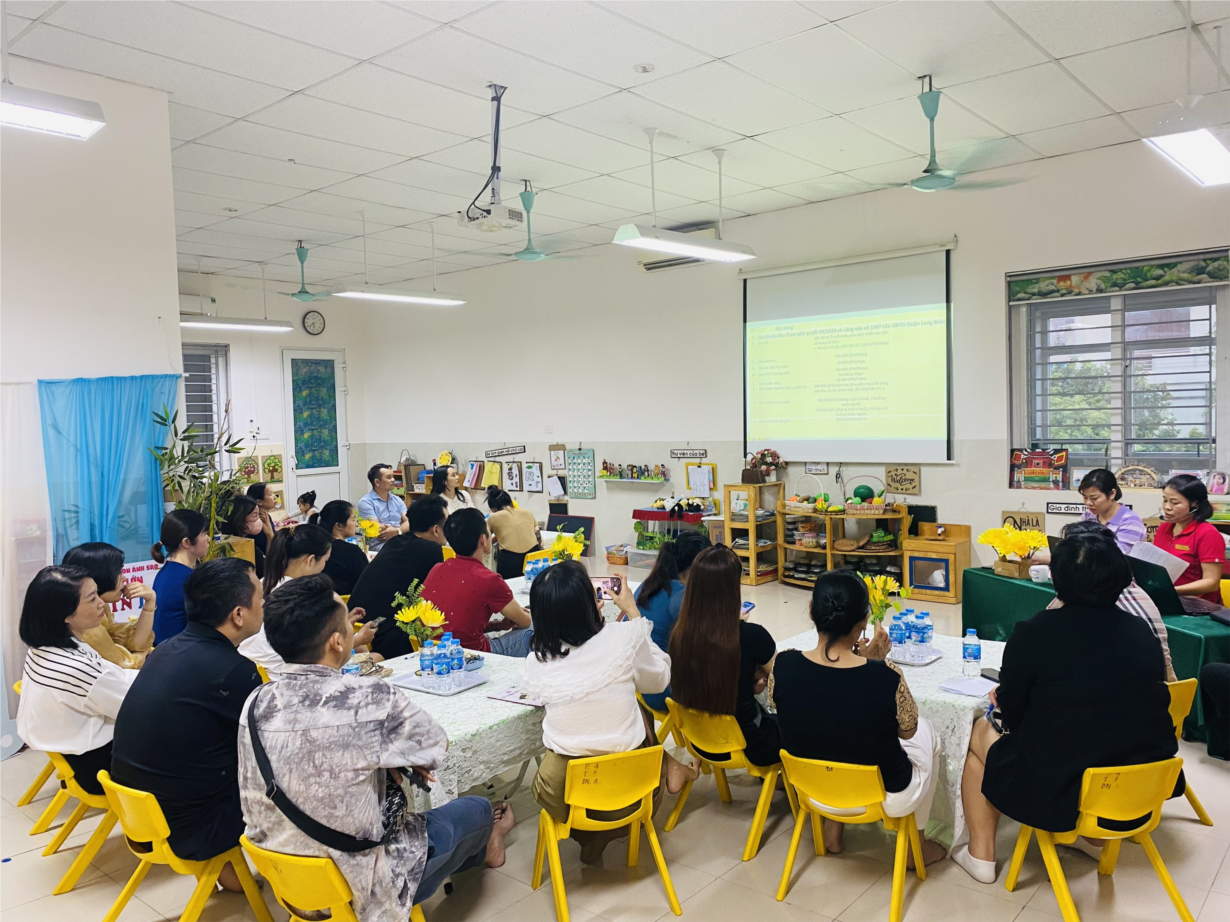 Lớp Alvin 1 tổ chức họp phụ huynh đầu năm học 2024 - 2025